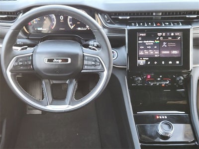 2023 Jeep Grand Cherokee L Base