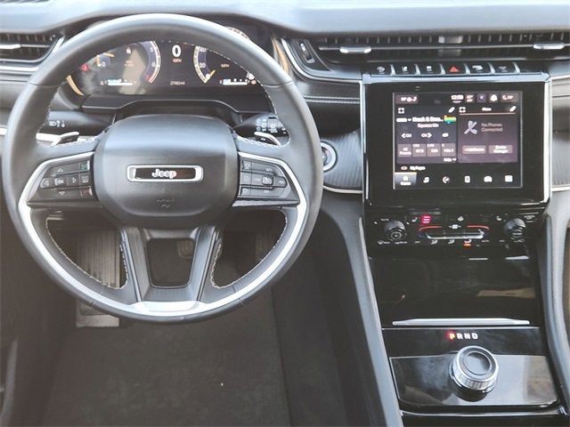 2023 Jeep Grand Cherokee L Base