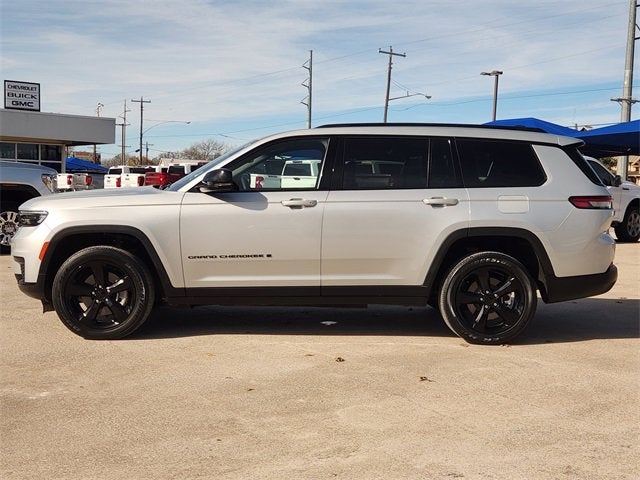 2023 Jeep Grand Cherokee L Base