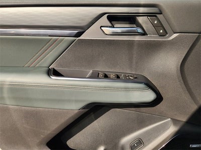 2026 GMC Acadia AWD AT4