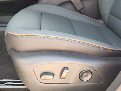 2026 GMC Acadia AWD AT4