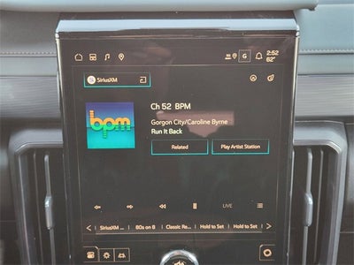 2026 GMC Acadia AWD AT4