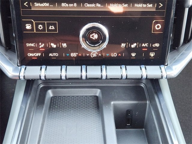 2026 GMC Acadia AWD AT4