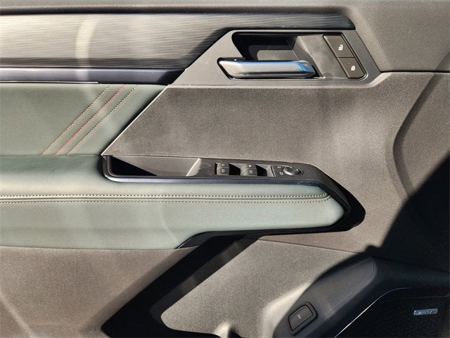 2026 GMC Acadia AWD AT4