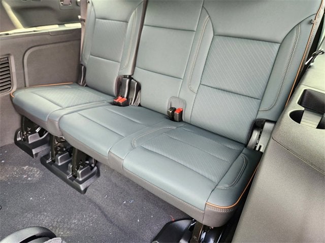 2025 GMC Yukon XL AT4