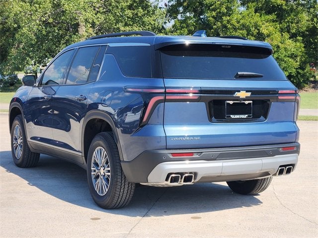 2026 Chevrolet Traverse FWD LT