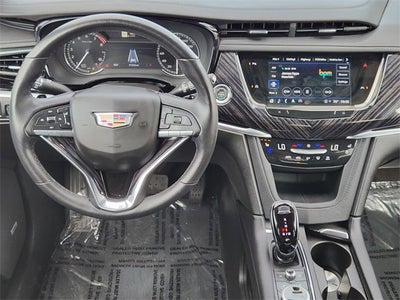 2025 Cadillac XT6 FWD Premium Luxury