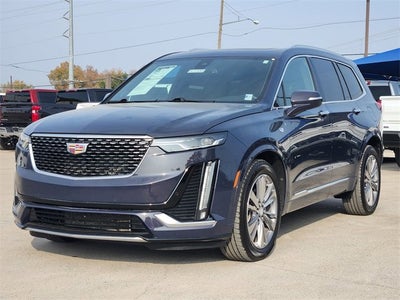 2025 Cadillac XT6 FWD Premium Luxury