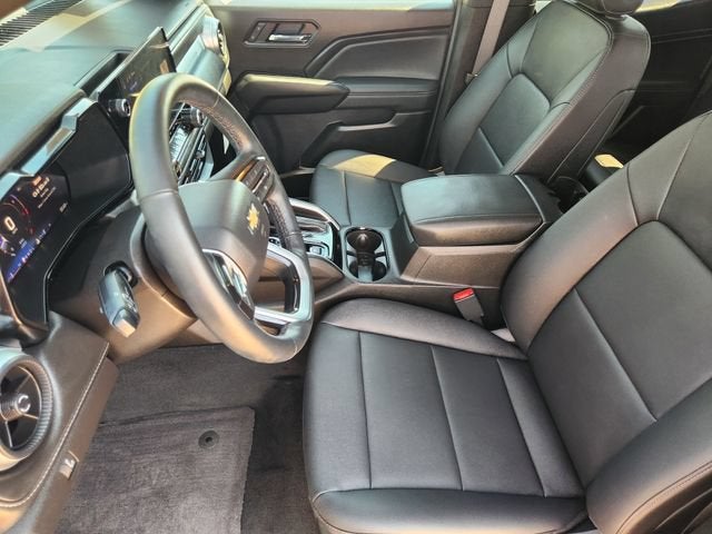 2025 Chevrolet Colorado WT/LT