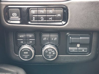 2025 GMC Yukon AT4 Ultimate