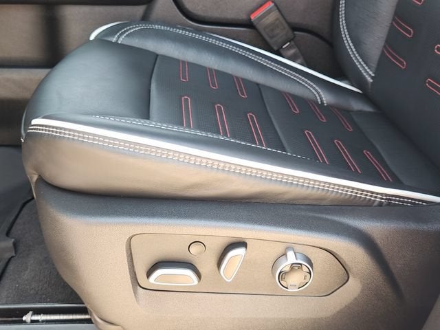 2025 GMC Yukon AT4 Ultimate