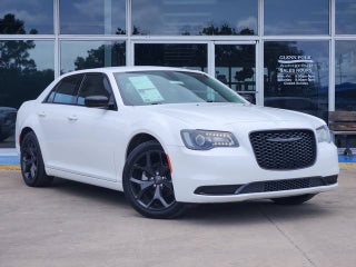 2022 Chrysler 300 Touring