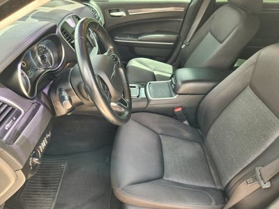2019 Chrysler 300 Touring