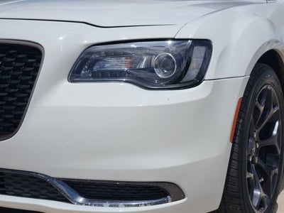 2019 Chrysler 300 Touring