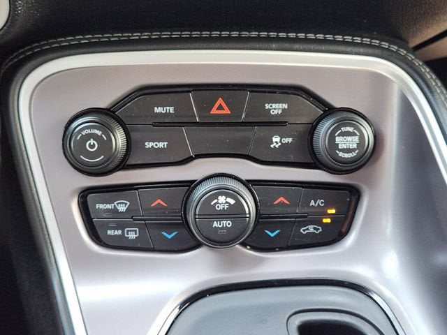 2022 Dodge Challenger SXT