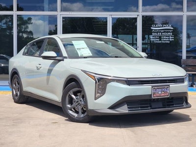 2025 Kia K4 LXS