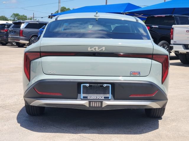 2025 Kia K4 LXS