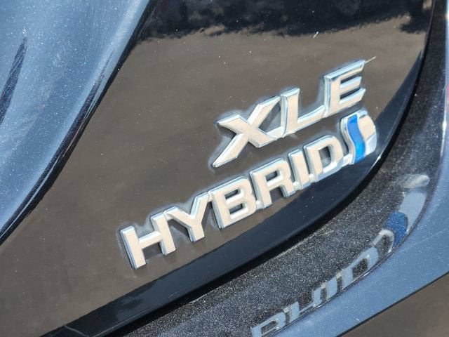 2021 Toyota Camry Hybrid XLE