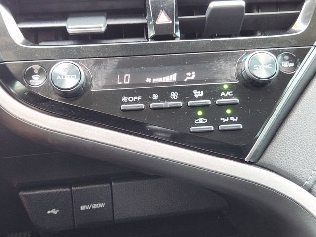 2021 Toyota Camry Hybrid XLE