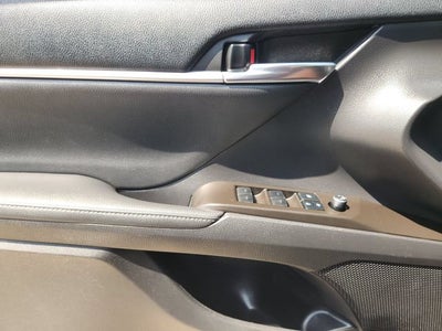 2021 Toyota Camry Hybrid XLE