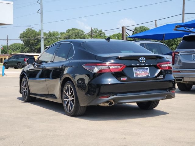 2021 Toyota Camry Hybrid XLE