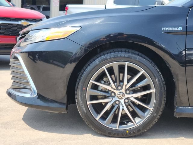 2021 Toyota Camry Hybrid XLE
