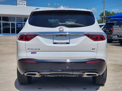 2022 Buick Enclave Essence