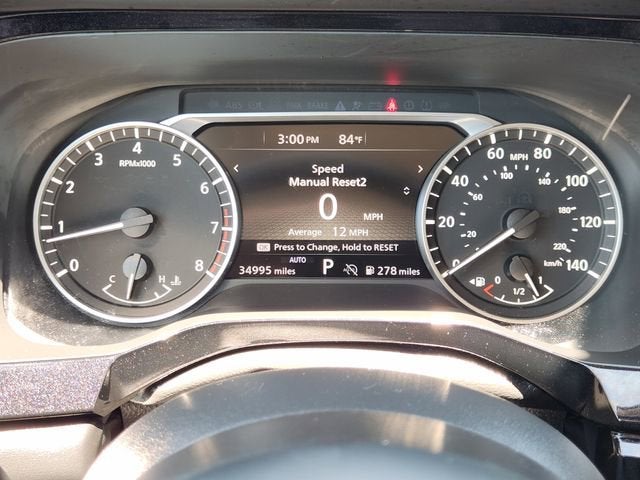2025 Nissan Pathfinder SV